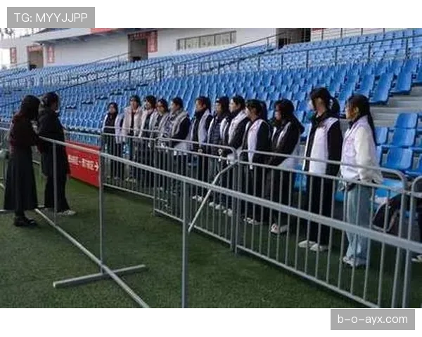 Osimhen凭借信念与坚持闪耀绿茵场,表现引发广泛关注 Osimhen凭借信念与坚持闪耀绿茵场,表现引发广泛关注