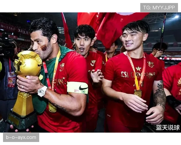 中超新赛季战火重燃，各队阵容调整引球迷热议