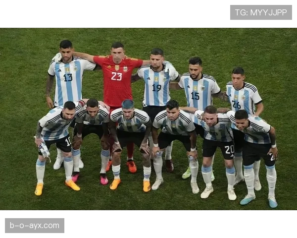 卡瓦哈尔的表现稳健，持续成为足球界的影响力巨星