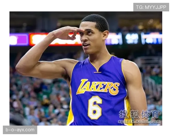 努涅斯:从潜力股到主力轮换的生涯轨迹解析 努涅斯:从潜力股到主力轮换的生涯轨迹解析